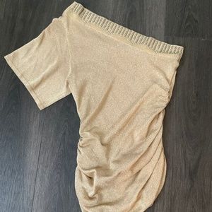 Cache off the shoulder top